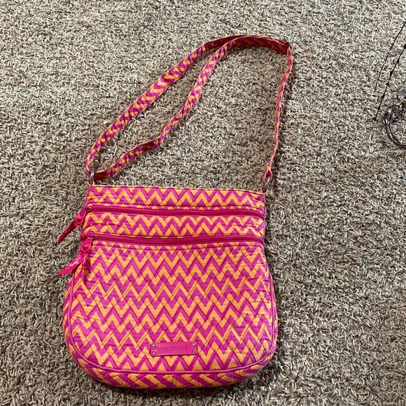 Vera Bradley purse - Picture 1 of 7